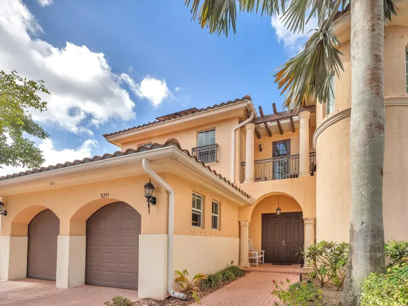 Picture of 8235 NW 105Th Ln, Parkland FL 33076