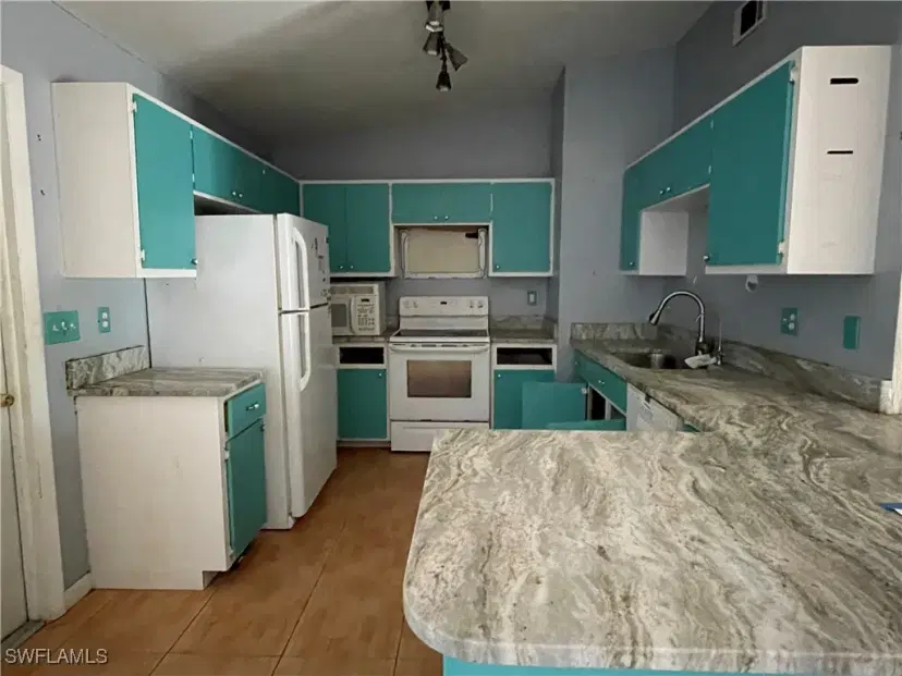Picture of 4022 SW 8Th Pl, Cape Coral FL 33914