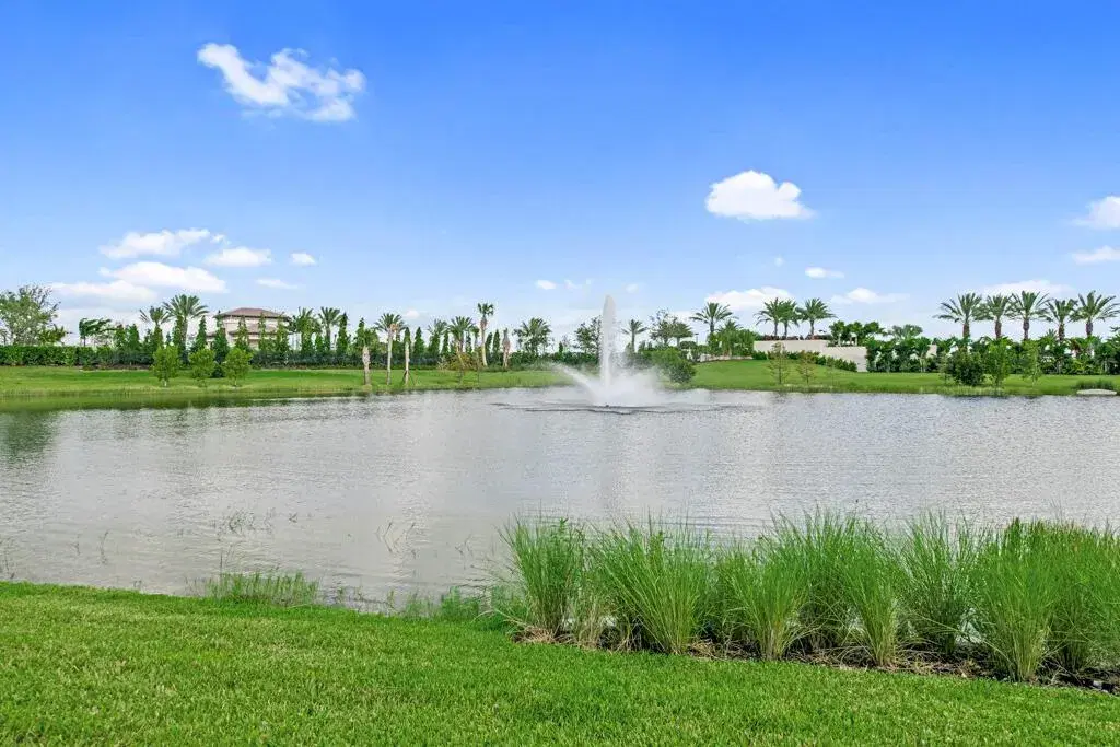 Picture of 13135 Florida Crane Drive, Palm Beach Gardens, FL 33412