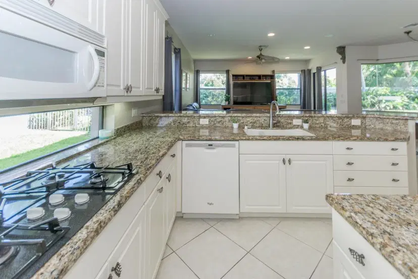 Picture of 10682 Versailles Boulevard, Wellington FL 33449