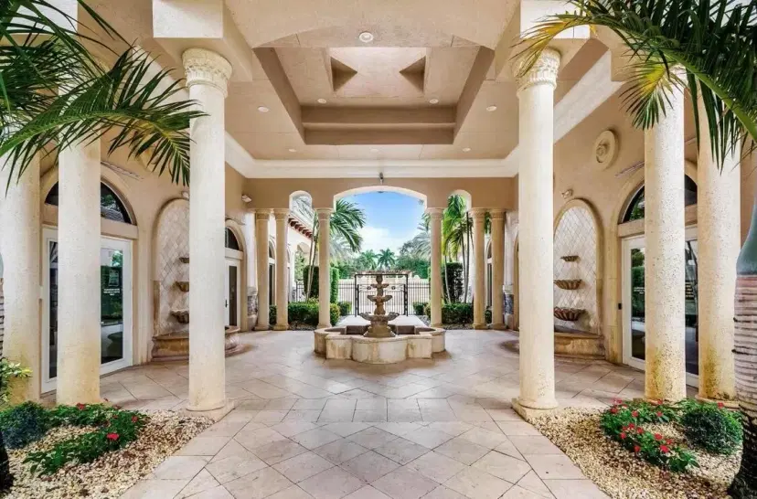 Picture of 10682 Versailles Boulevard, Wellington FL 33449