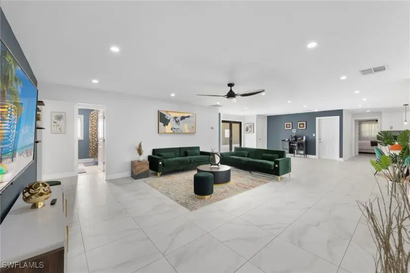 Picture of 5211 Pocatella Ct, Cape Coral FL 33904