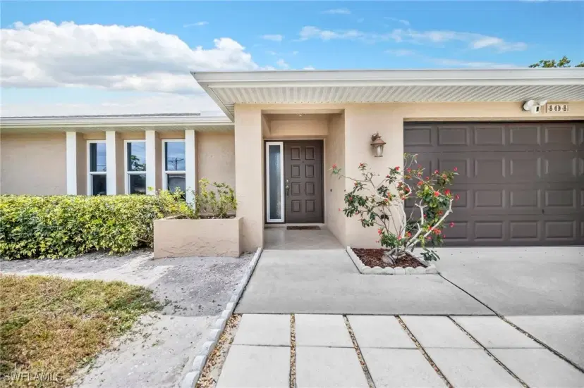 Picture of 404 SW 33Rd Ter, Cape Coral FL 33914