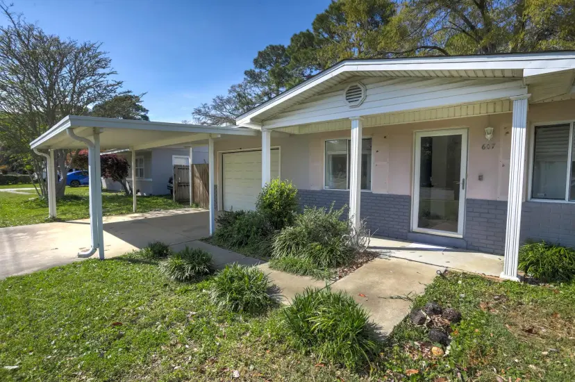 Picture of 607 Hollywood Boulevard E, Mary Esther FL 32569