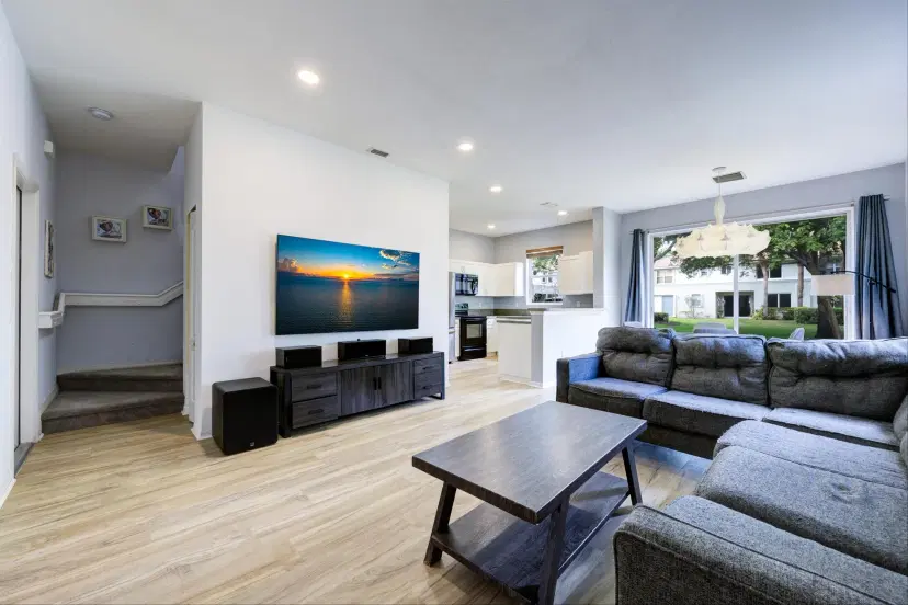 Picture of 6094 Seminole Gardens Circle, Riviera Beach FL 33418