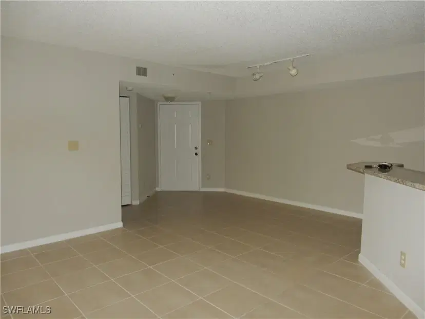 Picture of 13621 Eagle Ridge Dr 1518, Fort Myers FL 33912