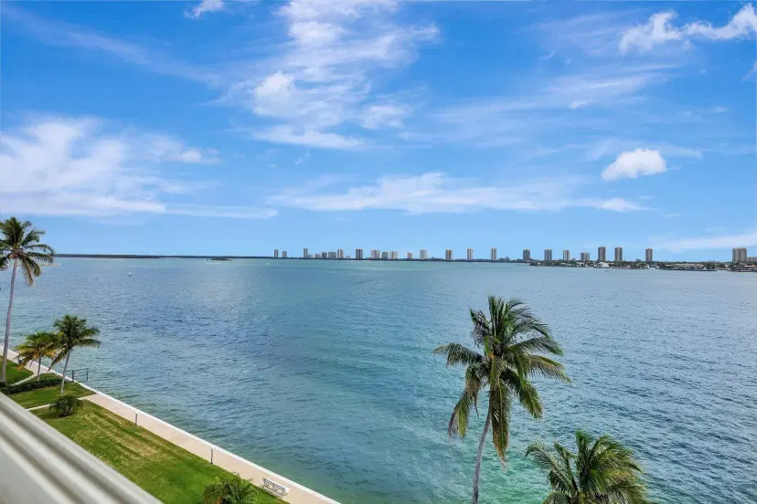 Picture of 301 Lake Shore Drive 706, Lake Park FL 33403