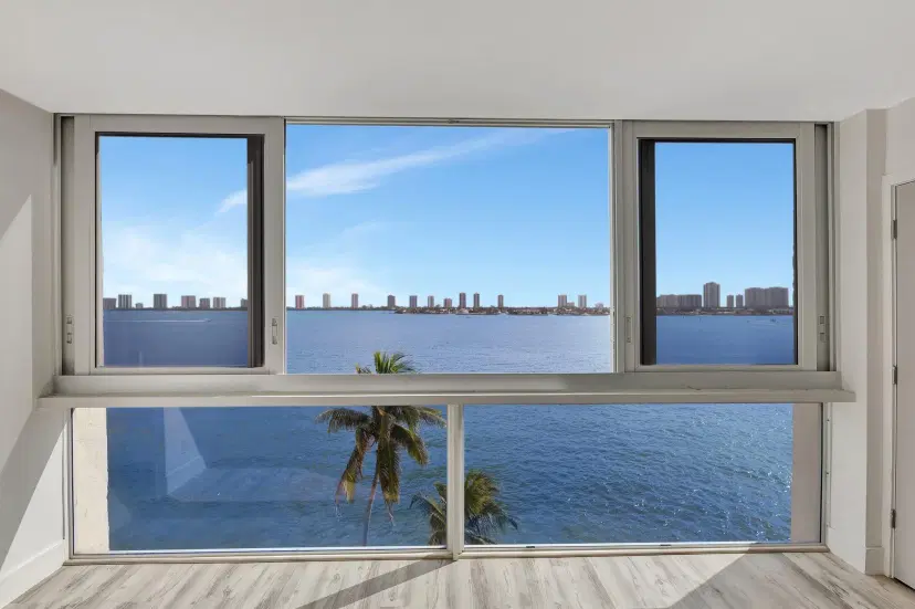 Picture of 301 Lake Shore Drive 706, Lake Park FL 33403