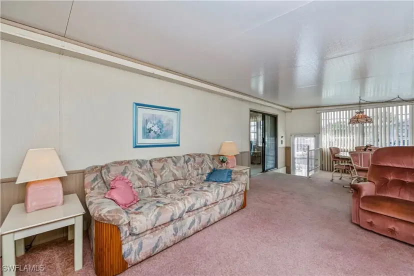 Picture of 182 Caravan Cir, North Fort Myers FL 33903