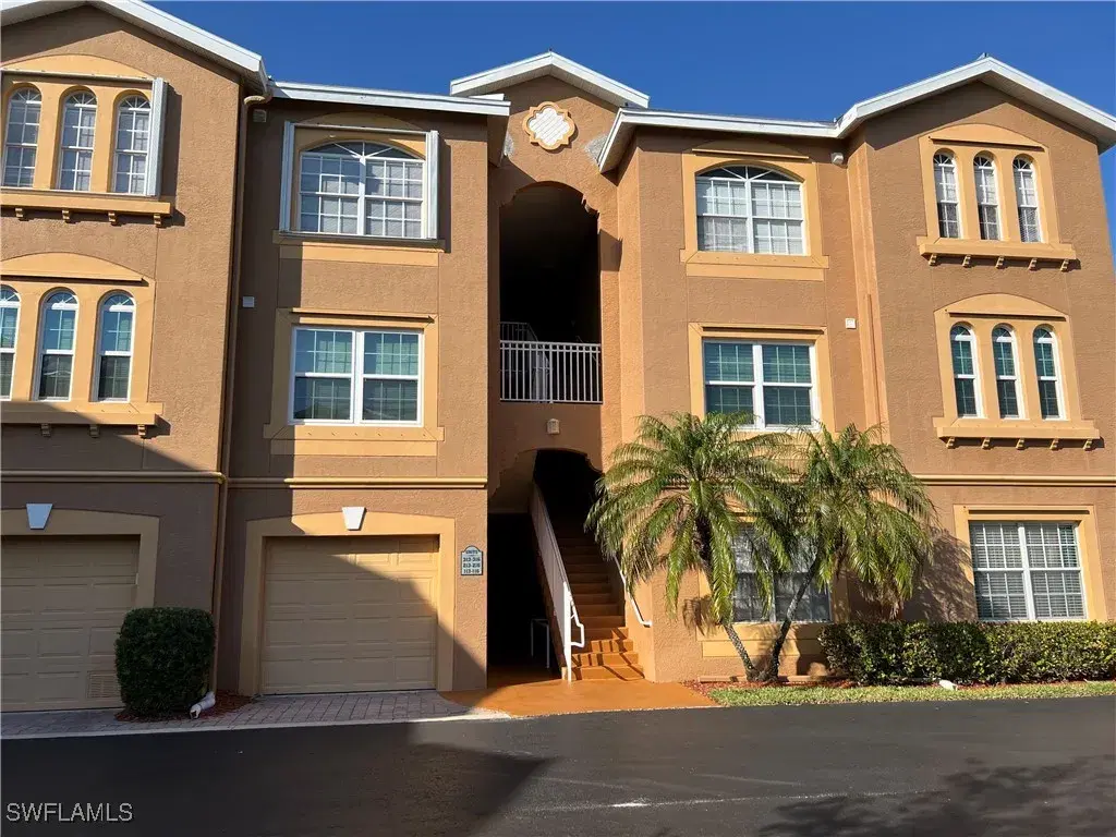 Picture of 15585 Ocean Walk Cir 216, Fort Myers, FL 33908