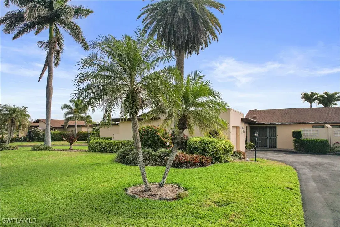 Picture of 4185 Lakewood Blvd E12, Naples, FL 34112