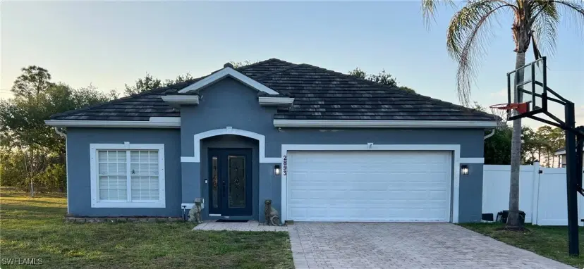 Picture of 2893 Inlet Cove Ln W, Naples FL 34120