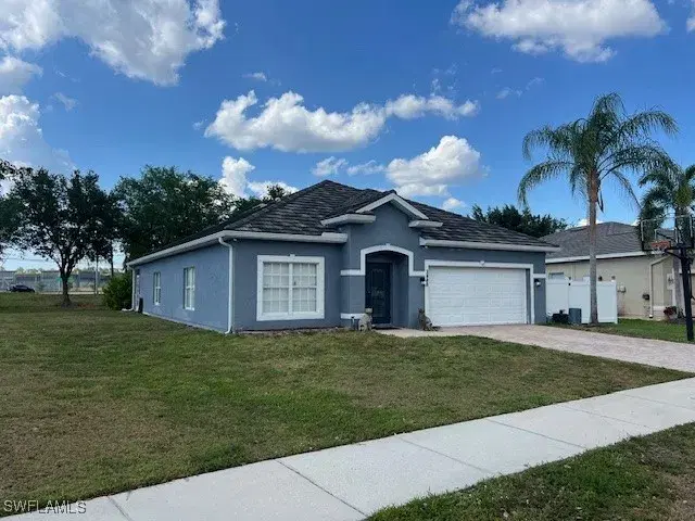 Picture of 2893 Inlet Cove Ln W, Naples FL 34120
