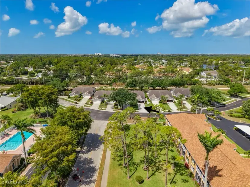 Picture of 2061 W Crown Pointe Blvd, Naples FL 34112