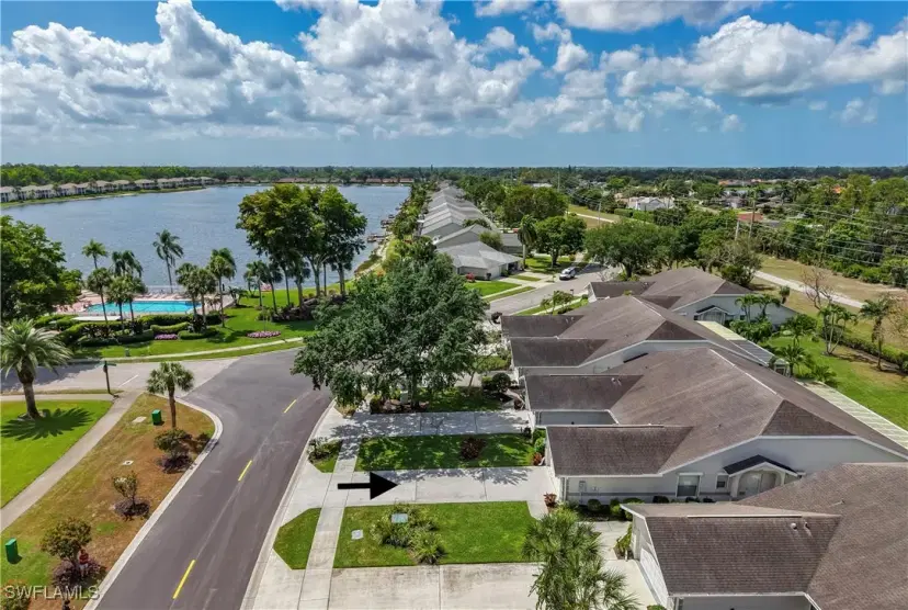 Picture of 2061 W Crown Pointe Blvd, Naples FL 34112