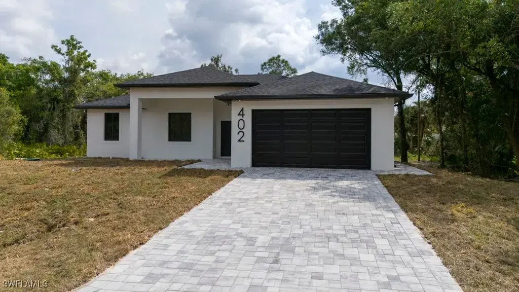 Picture of 402 Thompson Ave, Lehigh Acres, FL 33972