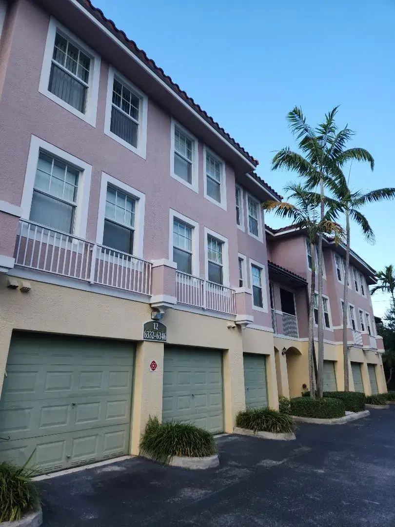Picture of 6336 W Sample Rd 6336, Coral Springs FL 33067