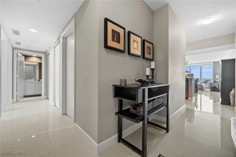 Picture of 3000 Oasis Grand Blvd 2104, Fort Myers FL 33916