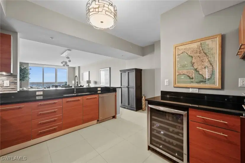 Picture of 3000 Oasis Grand Blvd 2104, Fort Myers FL 33916