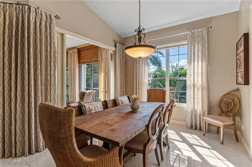 Picture of 191 Colonade Cir 1503, Naples FL 34103