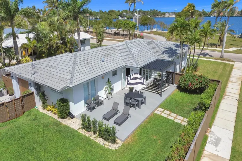 Picture of 800 Polk St, Hollywood FL 33019