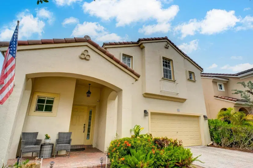 Picture of 934 NW 126Th Avenue, Coral Springs FL 33071