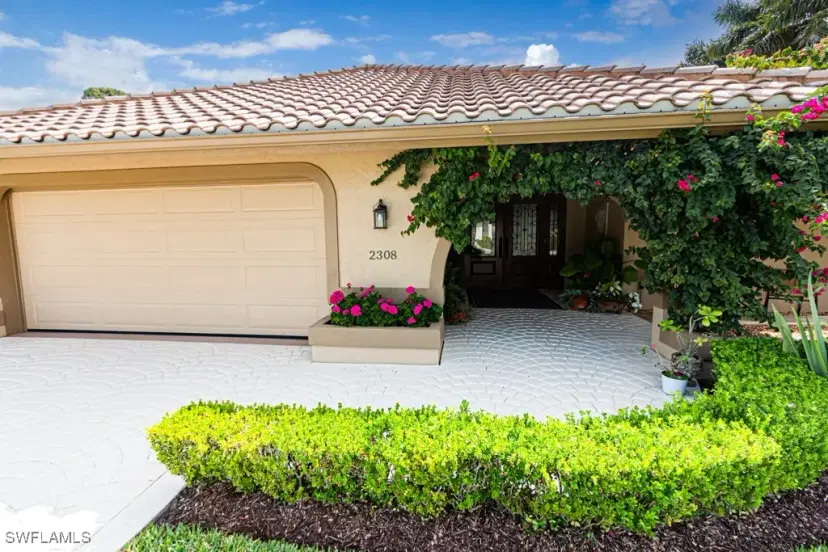 Picture of 2308 Kings Lake Blvd, Naples FL 34112