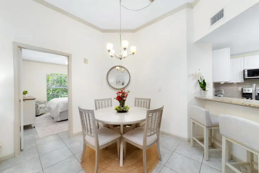 Picture of 5095 Fairways Circle 201, Vero Beach FL 32967