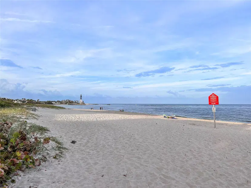 Picture of 3221 NE 16 Street 100, Pompano Beach FL 33062