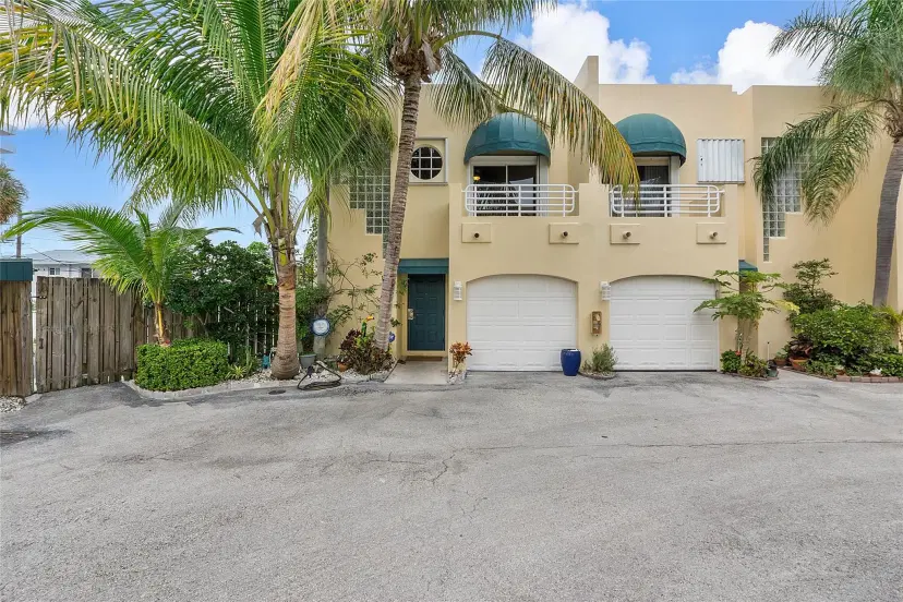 Picture of 3221 NE 16 Street 100, Pompano Beach FL 33062