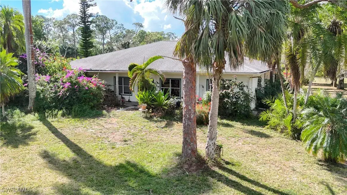 Picture of 7820 Rich Rd, North Fort Myers, FL 33917