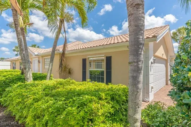 Picture of 7857 Umberto Ct, Naples, FL 34114