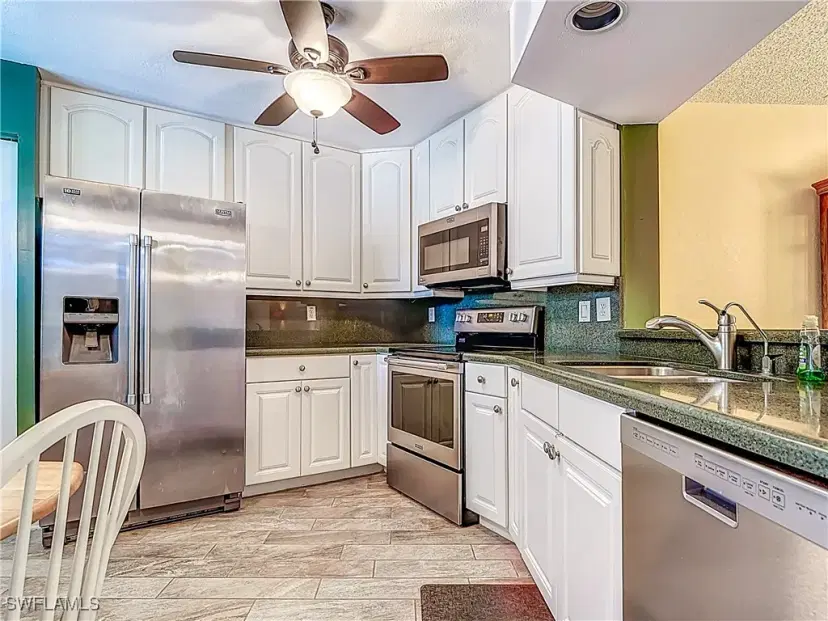 Picture of 1070 Woodshire Ln E310, Naples FL 34105