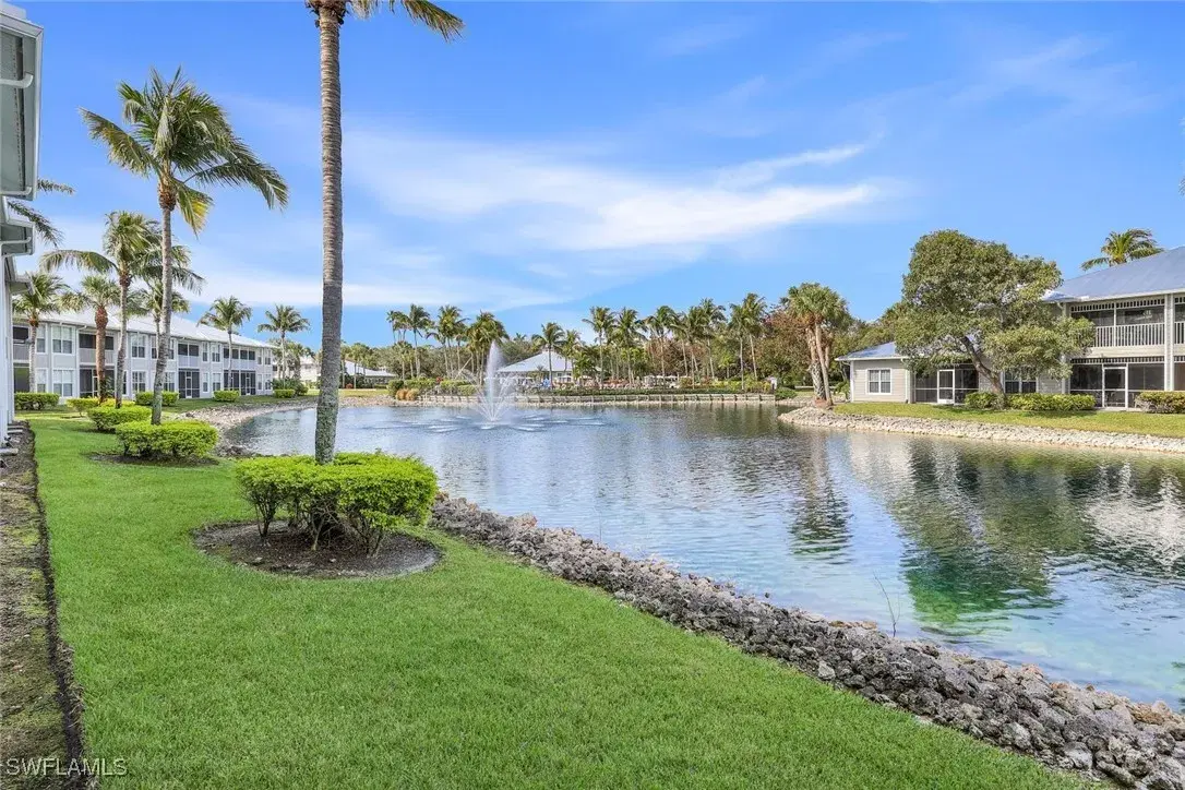 Picture of 7920 Mahogany Run Ln 1015, Naples, FL 34113