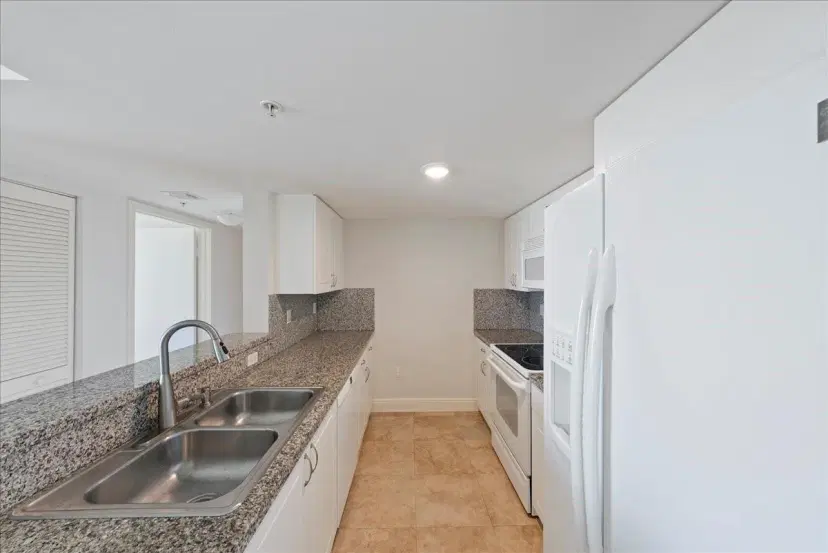 Picture of 1555 N Treasure Dr 406, North Bay Village FL 33141