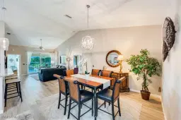 Picture of 6810 Huntington Lakes Cir 202, Naples, FL 34119