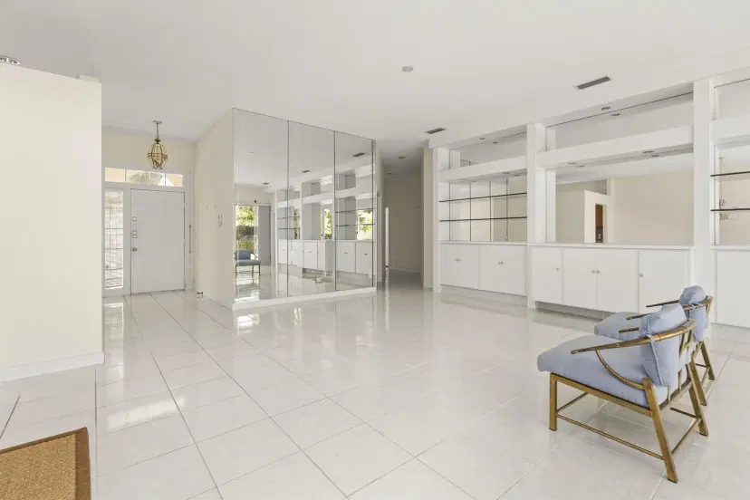 Picture of 199 E Tall Oaks Circle, Palm Beach Gardens FL 33410