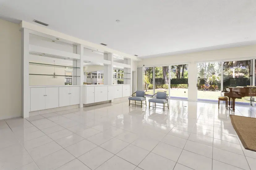 Picture of 199 E Tall Oaks Circle, Palm Beach Gardens FL 33410
