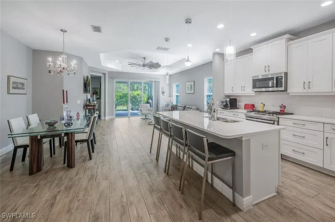 Picture of 2167 Marquesa Cir, Naples, FL 34112