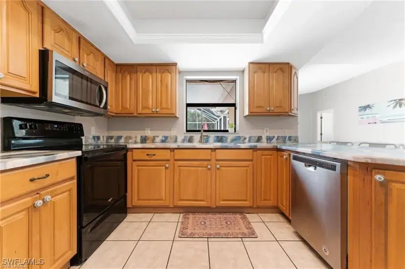 Picture of 1928 Country Club Blvd, Cape Coral FL 33990