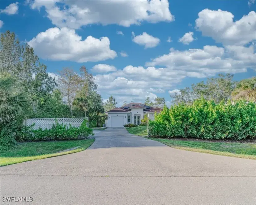 Picture of 233 39Th Ave Ne, Naples FL 34120