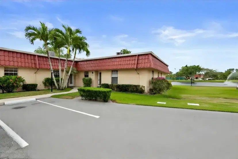 Picture of 603 Laconia Circle, Lake Worth FL 33467