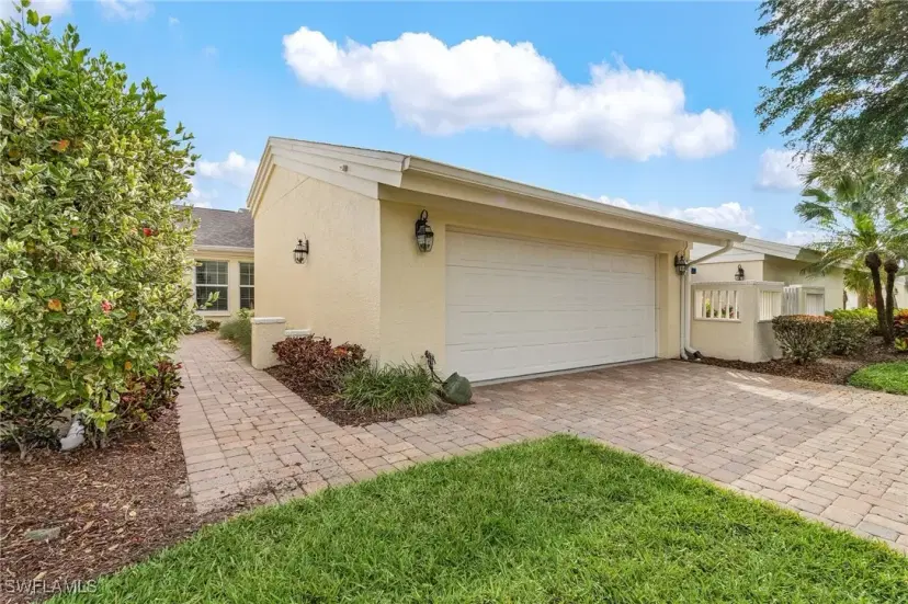 Picture of 15673 Carriedale Ln, Fort Myers FL 33912