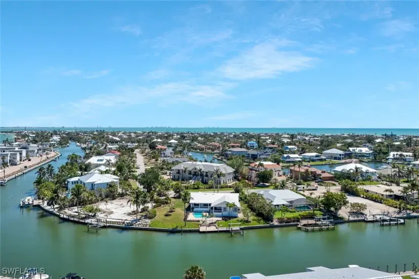 Picture of 848 Limpet Dr, Sanibel FL 33957