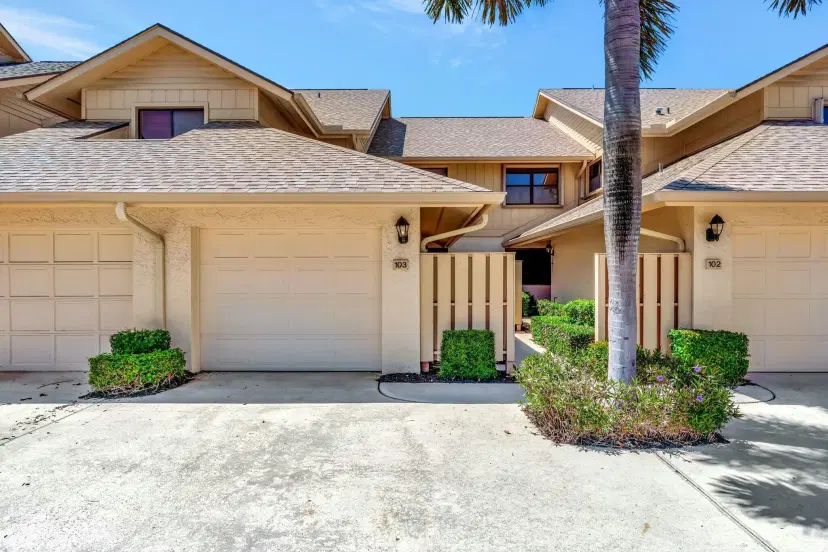 Picture of 17137 Waterbend Drive 103, Jupiter FL 33477