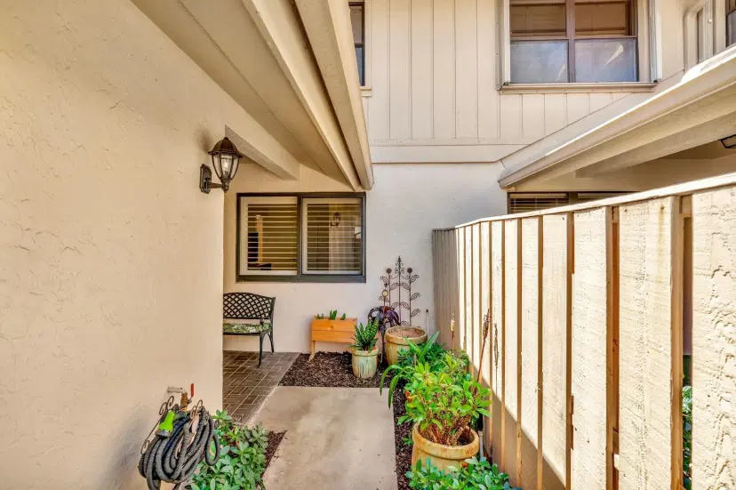 Picture of 17137 Waterbend Drive 103, Jupiter FL 33477