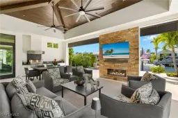 Picture of 2500 Tarpon Rd, Naples, FL 34102