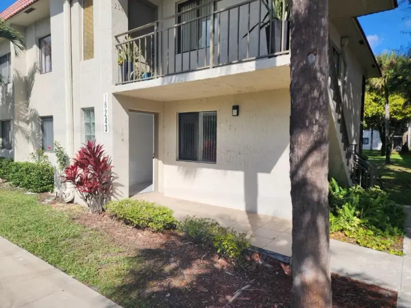 Picture of 16243 Saddle Club Rd 104, Fort Lauderdale FL 33326