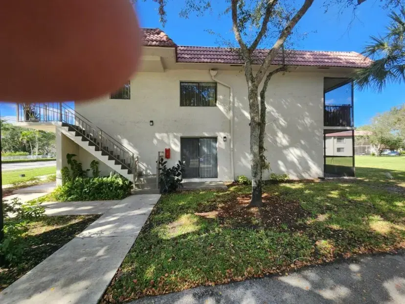 Picture of 16243 Saddle Club Rd 104, Fort Lauderdale FL 33326