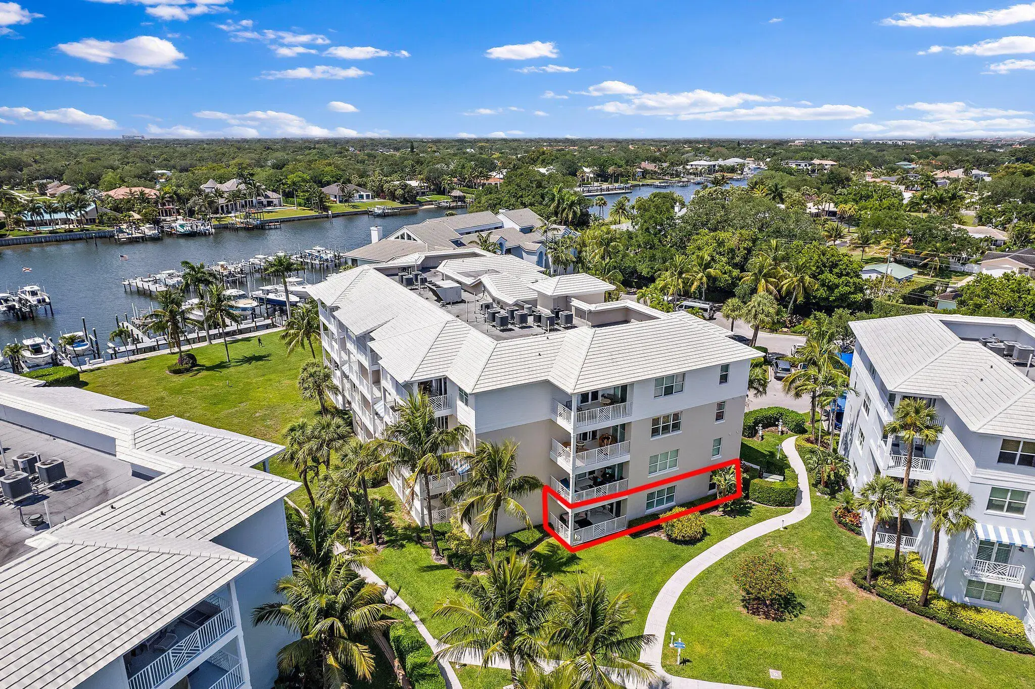 Picture of 411 Bay Colony Drive N & Slip # 32, Juno Beach, FL 33408